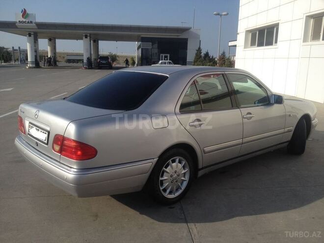 Mercedes E 230 1996, 392,000 km - 2.3 l - Bakı