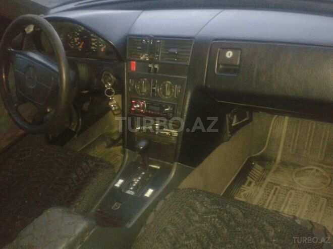 Mercedes C 200 1993, 290,569 km - 2.0 l - Balakən