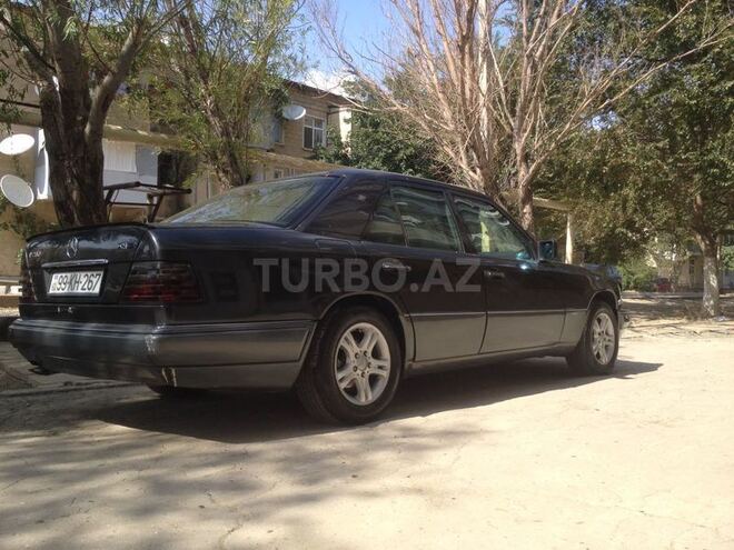 Mercedes E 280 1994, 360,000 km - 2.8 l - Bakı
