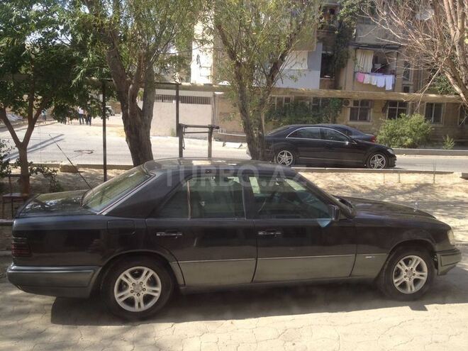 Mercedes E 280 1994, 360,000 km - 2.8 l - Bakı