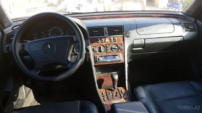 Mercedes C 230 2000, 300,000 km - 2.3 l - Sumqayıt