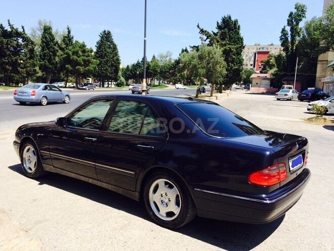 Mercedes E 240 2002, 109,000 km - 2.4 l - Bakı