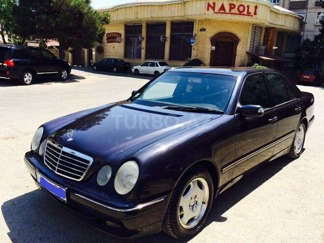 Mercedes E 240 2002, 109,000 km - 2.4 l - Bakı