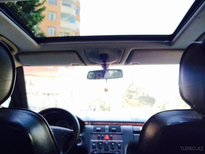 Mercedes E 240 2002, 109,000 km - 2.4 l - Bakı