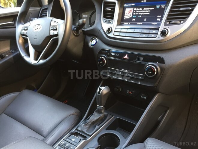 Hyundai ix35 2015, 28,000 km - 2.0 l - Bakı