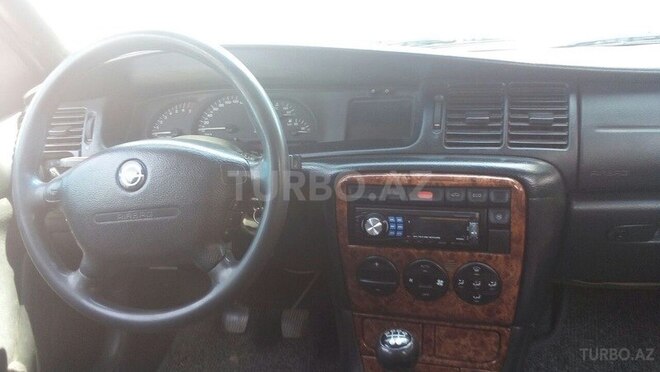 Opel Vectra 1997, 185,000 km - 2.0 l - Qazax