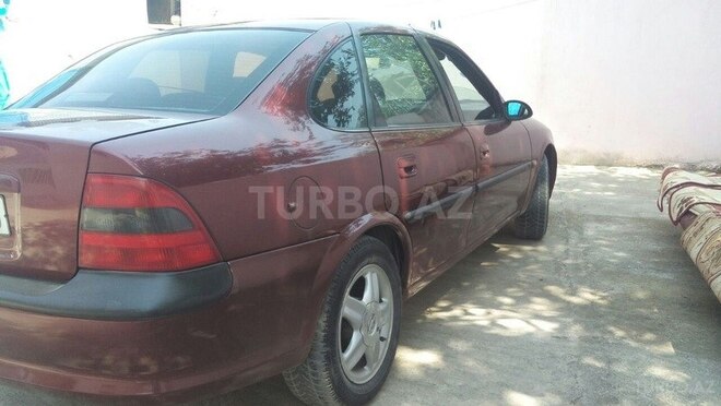 Opel Vectra 1997, 185,000 km - 2.0 l - Qazax