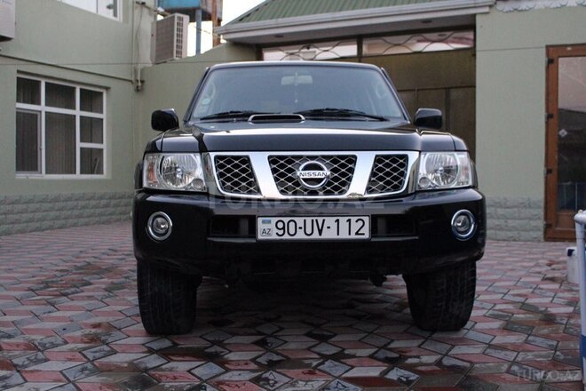 Nissan Patrol 2008, 220,000 km - 3.0 л - Bakı