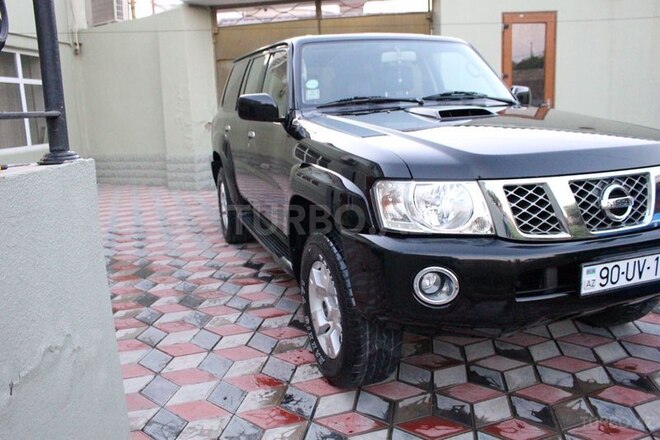 Nissan Patrol 2008, 220,000 km - 3.0 л - Bakı