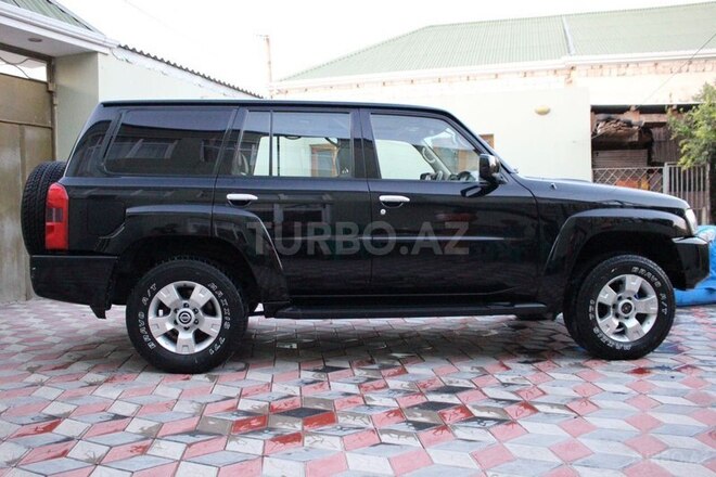 Nissan Patrol 2008, 220,000 km - 3.0 л - Bakı