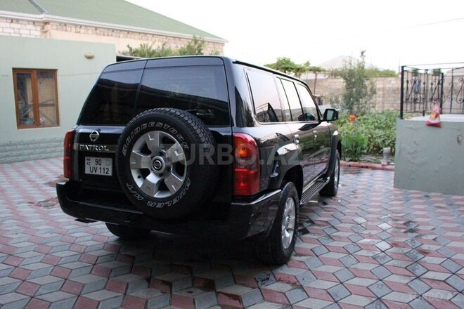 Nissan Patrol 2008, 220,000 km - 3.0 л - Bakı