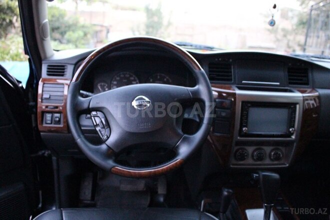 Nissan Patrol 2008, 220,000 km - 3.0 л - Bakı
