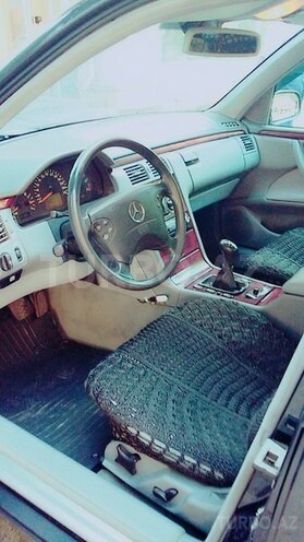 Mercedes E 220 2000, 520,000 km - 2.2 л - Bakı