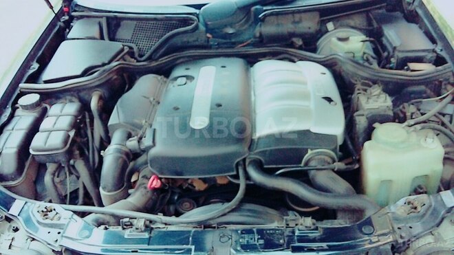 Mercedes E 220 2000, 520,000 km - 2.2 л - Bakı