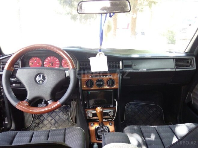 Mercedes 190 1992, 350,000 km - 2.0 l - Sumqayıt