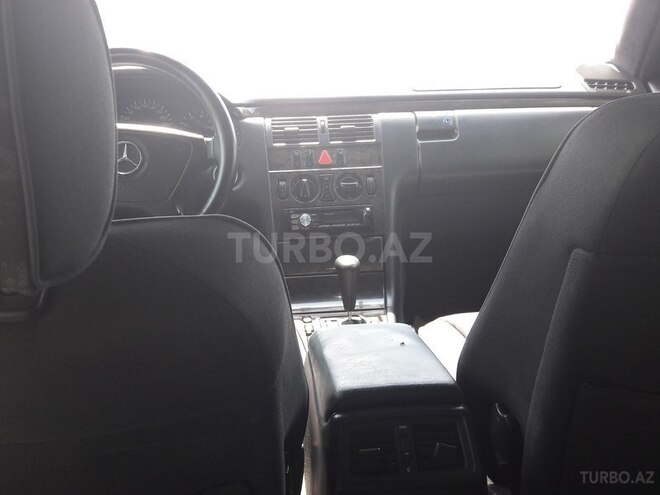 Mercedes E 200 1997, 130,000 km - 2.0 l - Gəncə
