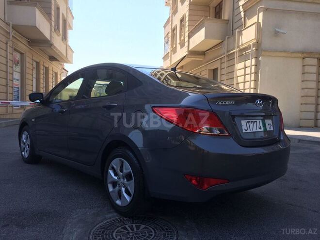 Hyundai Accent 2016, 18,000 km - 1.6 l - Bakı
