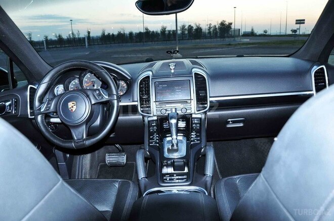 Porsche Cayenne 2013, 60,000 km - 3.6 л - Bakı