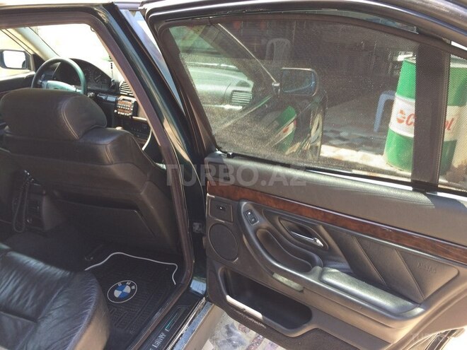 BMW 735 1998, 260,000 km - 3.5 l - Bakı