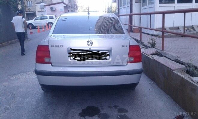 Volkswagen Passat 1997, 247,400 km - 2.0 l - Bakı
