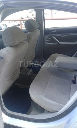 Volkswagen Passat 1997, 247,400 km - 2.0 l - Bakı