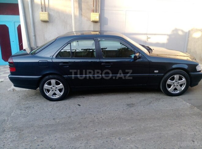 Mercedes C 240 1999, 267,562 km - 2.4 l - Bakı
