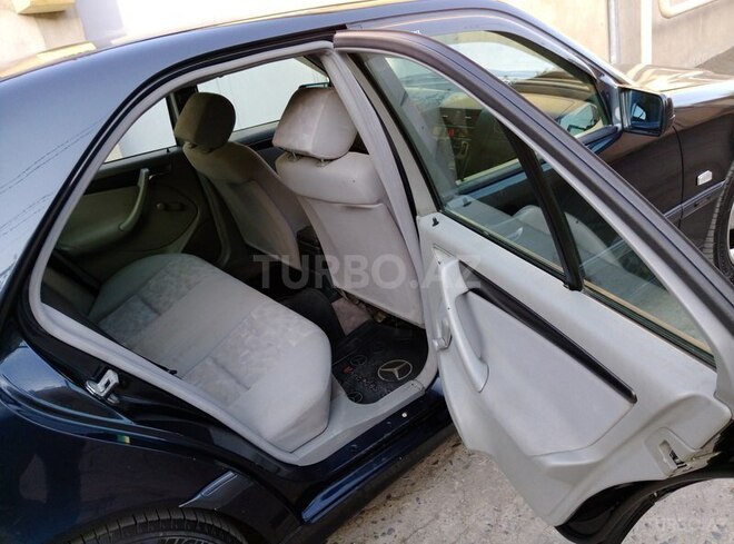 Mercedes C 240 1999, 267,562 km - 2.4 l - Bakı