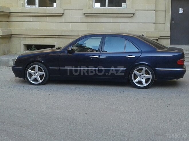 Mercedes E 240 2000, 182,700 km - 2.6 l - Bakı