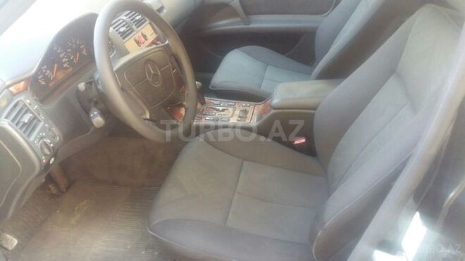 Mercedes E 240 1998, 225,000 km - 2.4 l - Sumqayıt