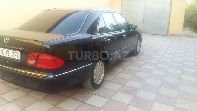 Mercedes E 240 1998, 225,000 km - 2.4 l - Sumqayıt