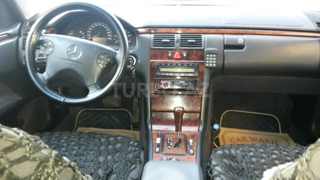 Mercedes E 220 2000, 280,829 km - 2.2 л - Bakı