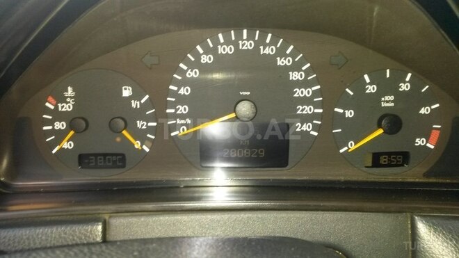 Mercedes E 220 2000, 280,829 km - 2.2 л - Bakı