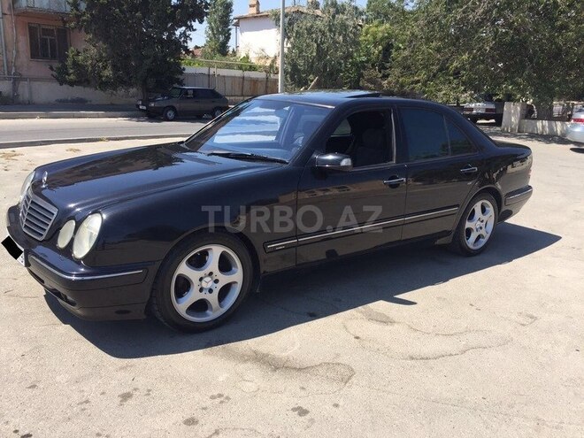 Mercedes E 240 2000, 271,000 km - 2.6 l - Bakı