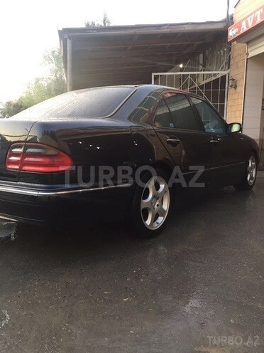 Mercedes E 240 2000, 271,000 km - 2.6 l - Bakı