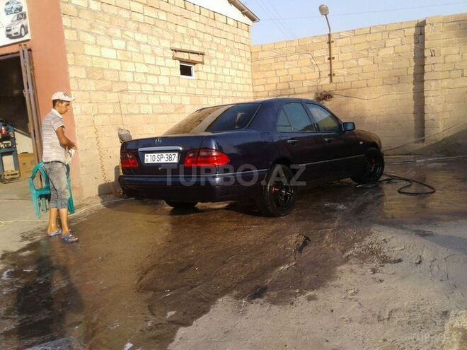 Mercedes E 280 1996, 220,000 km - 2.8 l - Zərdab