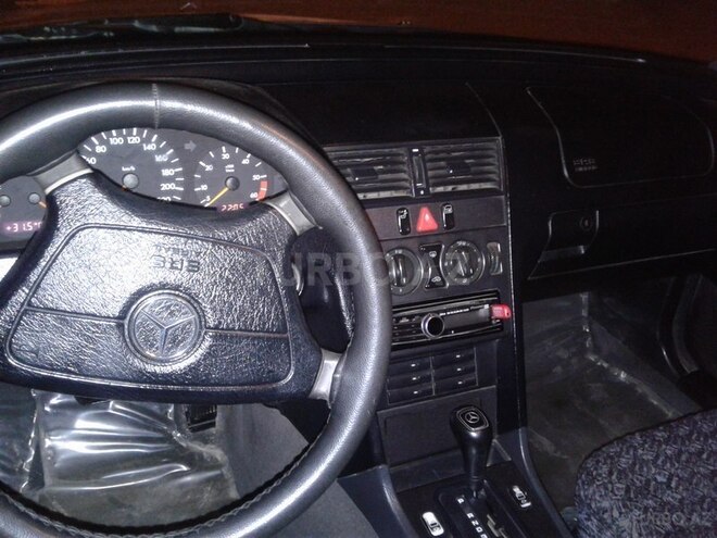 Mercedes C 220 1996, 364,000 km - 2.2 l - Sumqayıt