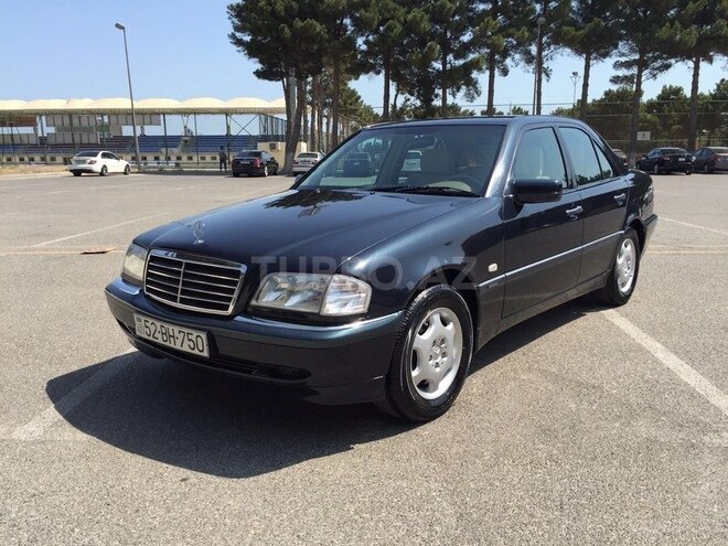 Mercedes C 240 1999, 187,000 km - 2.4 л - Sumqayıt