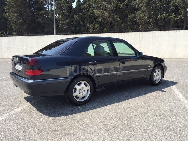 Mercedes C 240 1999, 187,000 km - 2.4 л - Sumqayıt
