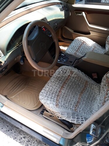 Mercedes C 220 1995, 250,000 km - 2.2 л - Bakı
