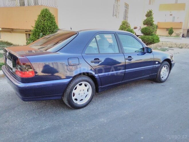 Mercedes C 200 2000, 212,000 km - 2.0 l - Sumqayıt
