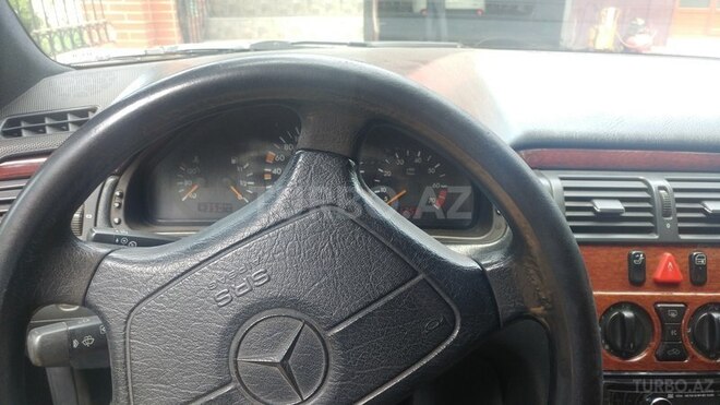 Mercedes E 230 1997, 410,000 km - 2.3 l - Bakı