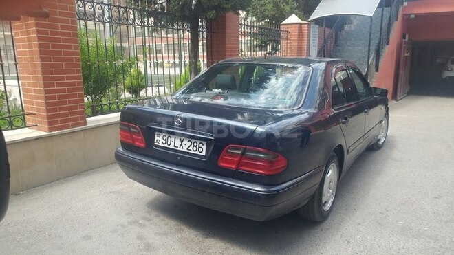 Mercedes E 230 1997, 410,000 km - 2.3 l - Bakı