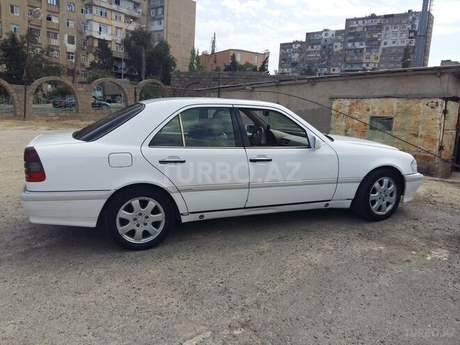 Mercedes C 230 1999, 200,546 km - 2.3 l - Bakı