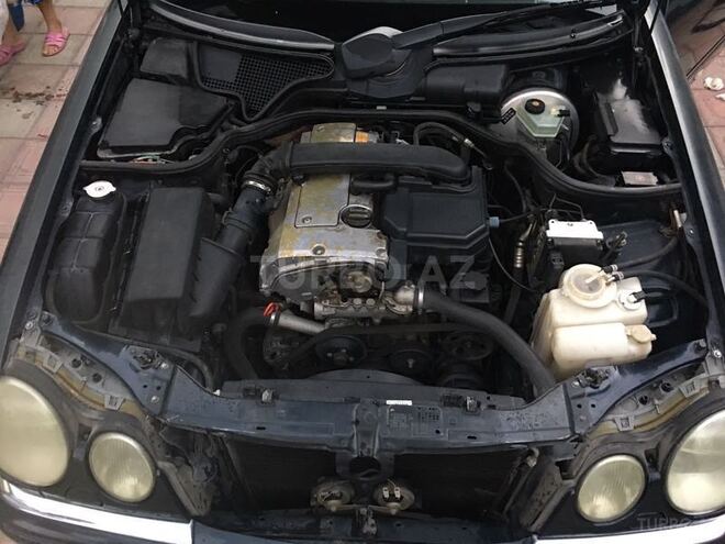 Mercedes E 230 1996, 178,056 km - 2.3 л - Bakı
