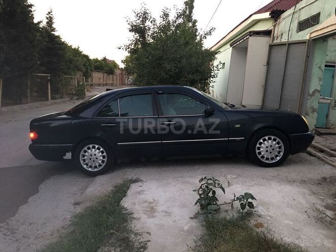 Mercedes E 230 1996, 178,056 km - 2.3 л - Bakı