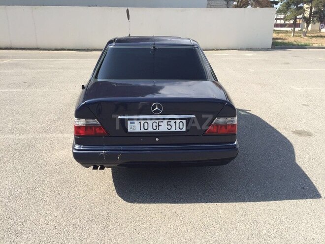 Mercedes E 280 1995, 362,000 km - 2.8 l - Sumqayıt