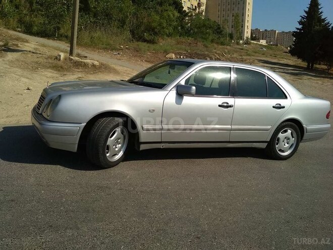 Mercedes E 280 1998, 240,000 km - 2.8 l - Bakı