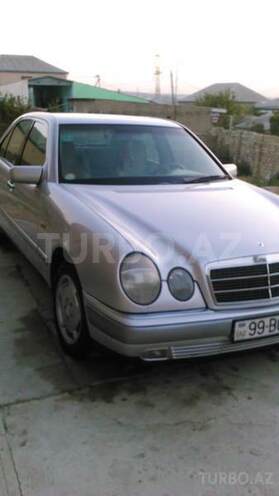 Mercedes E 240 1998, 280,000 km - 2.4 l - Bakı