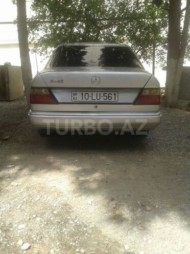 Mercedes E 200 1991, 630,000 km - 0.2 l - Xırdalan