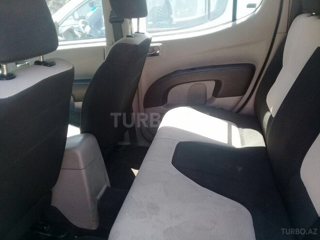 Mitsubishi L200 2011, 223,858 km - 1.5 l - Bakı
